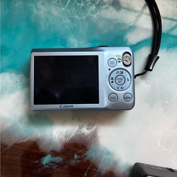 Canon Camera *RARE* - Picture 2 of 3